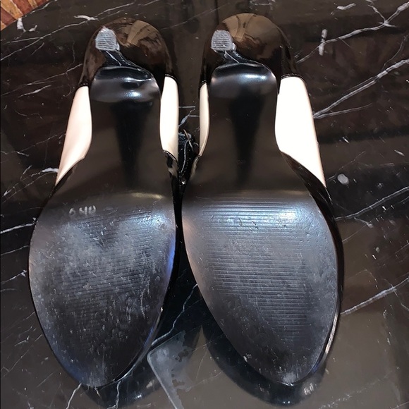 Guess 2 tone patent leather heels size 6.5 M - Picture 7 of 7
